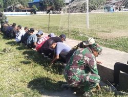 Koramil-02/Mattiro Sompe Kodim 1404/Pinrang Gandeng Warga Dan Anak Sekolah Membersihkan Saluran Air