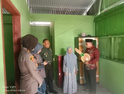 Dandim 1422/Maros Bersama Baznas Serahkan Kunci Rumah Hasil Program Bedah RTLH