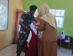 Babinsa Kodim 1425 Jeneponto Mendampingi dan Memantau Langsung Pencanangan PIN Polio