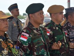 Dansatgas Pamtas RI-Malaysia Yonarmed 11 Kostrad Hadiri Upacara Pengantaran Purna Tugas Yonarhanud 8/MBC di Pelabuhan Tunontaka Nunukan
