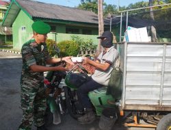 Ringankan Beban Warga, Kodim 1424/Sinjai Laksanakan Jumat berkah Di Sinjai Utara