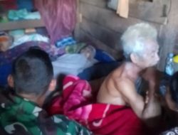 Babinsa 1422-04/Tompobulu Lakukan Pemantauan Wilayah dan Besuk Warga Sakit
