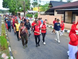 Pasi Pers Wakili Dandim 1424/Sinjai Hadiri Acara Jalan Santai Bersama di Alun-Alun Sinjai Bersatu