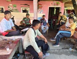 Laksanakan Binter, Babinsa Dua Boccoe Komsos Bersama Warga Binaannya