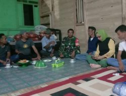 Jalin Hubungan Silaturahmi, Babinsa Barebbo Komsos Bersama Warga Binaannya