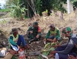 Berinteraksi, Babinsa Ulaweng Beri Arahan Dan Motivasi Kepada Kelompok Tani Di Wilayah Binaan