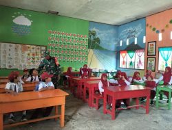 Tanamkan Rasa Cinta Tanah Air, Babinsa Cenrana Berikan Materi Wasbang Kepada Murid SDN 78 Desa Nagauleng