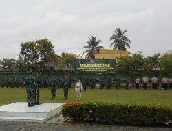 Dandim 0904/Paser Pimpin Upacara Bendera Dilapangan Makodim