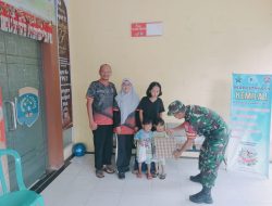 Bantu Instansi Terkait,Babinsa Koramil 0907/03 Tarbar Salurkan Bantuan Penambah Gizi Anak Stunting