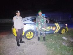 Jaga Wilayah Tetap Kondusif, Anggota Koramil 18/Kajuara Patroli Bersama Bhabinkamtibmas