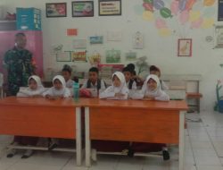 Pembinaan Wanwil, Babinsa 01/Ajangale Ajarkan Siswa Sekolah Dasar Pendidikan Pancasila