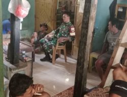 Babinsa Koramil Lamuru Kodim 1407/Bone Laksanakan Komsos Di Desa Polewali, Kec. Tellulimpoe