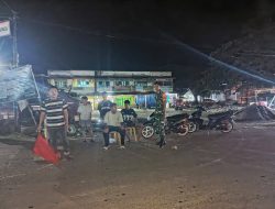 BABINSA KORAMIL DI BAWAH KODIM 1407/BONE GELAR PATROLI MALAM UNTUK MENJAGA KEAMANAN MASYARAKAT