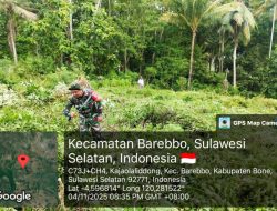 BABINSA KORAMIL 1407-11/BAREBBBO AJAK WARGA GOTONG ROYONG BERSIHKAN PEMAKAMAN UMUM