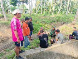 Babinsa Koramil 04/Tellusiatinge Dim 1407/Bone Laksanakan Komsos Bersama Masyarakat Desa Mattoanging