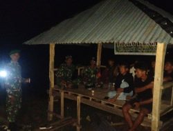Babinsa Kodim 1407/Bone Laksanakan Patroli Malam Secara Berkesenambungan Untuk Keamanan Wilayah