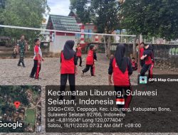 Babinsa Koramil 1407-14/Libureng Mengajarkan Olahraga Bola Voli Kepada Murid SD Inpres 10/73