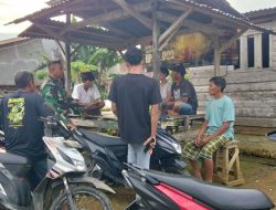 Warga Biru Terima Kunjungan Babinsa Koramil 1407-07/Tanete Riattang Guna Dialog Kamtibmas