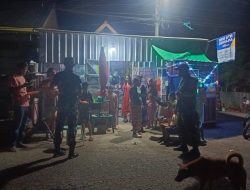 Babinsa Kodim 1407/Bone Jaga Malam, Ciptakan Suasana Kamtibmas yang Damai Di Wilayah Binaan