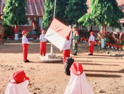 Babinsa Koramil Kahu Kodim 1407/Bone Tanamkan Nilai Disiplin Dan Cinta Tanah Air Di SD Inpres 3/77 Masago