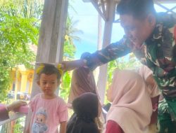 Mencegah Stunting : Peran Aktif Babinsa Koramil 11 Barebbo Dalam Kegiatan Posyandu Di Desa Watu