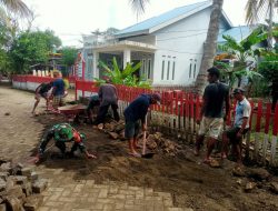 Kompak! Babinsa Koramil 1407-11/Barebbo Dan Masyarakat Corawali Percepat Pembangunan Jalan Desa