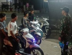 Berikan Ketenangan Bagi Warga, Babinsa Kodim 1407/Bone Tekan Angka Kejahatan Lewat Patroli Malam