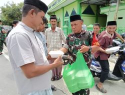 Komitmen Kodim 1407/Bone : Memastikan Kehadiran TNI Dirasakan Melalui Sedekah Jumat