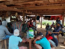 Babinsa Koramil 1407-12/Cina Mantapkan Komunikasi Sosial Dengan Masyarakat Desa Lompu