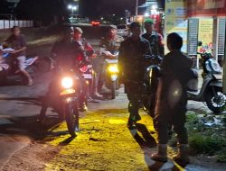 Pastikan Warga Tidur Nyenyak, Babinsa Kodim 1407/Bone Masifkan Patroli Malam