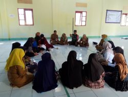 Tingkatkan Pemahaman Masyarakat, Babinsa Koramil 1407-03/Cenrana Dampingi Penyuluhan Kesehatan KB