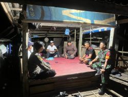 Jaga Malam Tetap Kondusif, Babinsa Koramil 1407-21/Palakka Sambangi Poskamling Desa Tirong