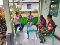 Babinsa Koramil 14/Libureng Kodim 1407/Bone Intensifkan Komunikasi Sosial Guna Serap Informasi Warga