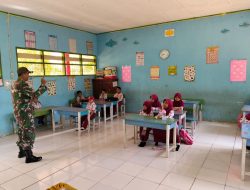 Babinsa Koramil 14/Libureng Kodim 1407/Bone Bekali Siswa SD Dengan Wawasan Kebangsaan