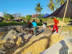 Aksi Nyata Babinsa Koramil 1407-03/Cenrana : Bantu Wujudkan Rumah Layak Bagi Warga