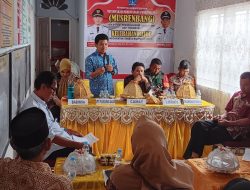 Wujudkan Sinergi Pembangunan, Babinsa Koramil 1407-07 Hadiri Musrenbang Kelurahan Bajoe