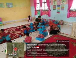 Kawal Generasi Cerdas, Aksi Babinsa Koramil 1407-17/Salomekko Pantau Proses Belajar Mengajar Di TK Pembina Datu Pancaitanah