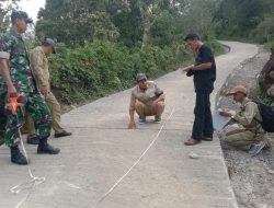 Pastikan Kualitas Sesuai Standar, Babinsa Koramil 1407-20/Bontocani Kawal Verifikasi Jalan Rabat Beton Watang Cani