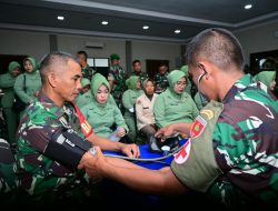 Gelorakan Delapan Dekade Persit, Kodim Bone Buktikan Kepedulian Lewat Aksi Donor Darah Di Makorem 141/Tp