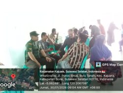 Duduk Bareng Warga, Cara Babinsa Koramil 1407-18/Kajuara Jaga Harmonisasi Di Desa Bulu Tanah