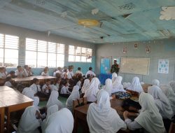 Babinsa Koramil 1407-02/Dua Boccoe Laksanakan Pembinaan Wawasan Kebangsaan Di Sekolah Desa Binaan