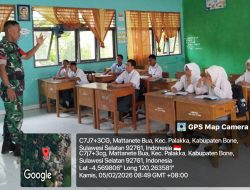 Menanam Benih Nasionalisme : Babinsa Koramil 1407-21/Palakka Bekali Siswa SMAN 30/Bone Wawasan Kebangsaan