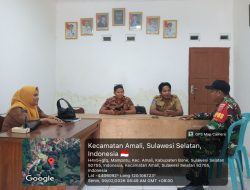 Babinsa Ulaweng Sambangi Kantor Kelurahan Mampotu, Pastikan Pelayanan Masyarakat Berjalan Optimal