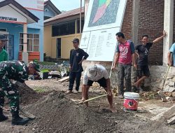 Babinsa Koramil 08/Lamuru Kodim 1407/Bone Hadir di Tengah Rakyat, Percepat Pembangunan Kantor Desa Mattampawalie