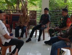 Babinsa Koramil 1407-12/Cina Kodim Bone Laksanakan Komsos, Perkuat Komunikasi Teritorial Di Desa Padangloang