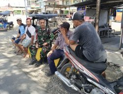 Monitoring Wilayah Lewat Komsos : Langkah Proaktif Babinsa Koramil 01/Ajangale Kodim 1407/Bone Jaga Kamtibmas