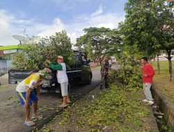 Aksi Nyata Babinsa Koramil 1407-05/Ulaweng Kodim Bone : Bersama Warga Benahi Fasilitas Umum Di Dusun Inrelleng