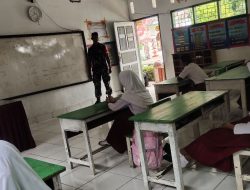 Perkuat Nasionalisme, Babinsa Koramil 15/Mare Kodim 1407/Bone Ajak Siswa SDN 236 Giat Belajar Demi Cita-Cita