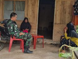 Babinsa Koramil 1407-08/Lamuru Kodim Bone Perkokoh Kemanunggalan TNI-Rakyat Melalui Komsos Di Wilayah Binaannya