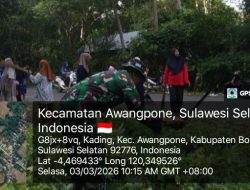 Budayakan Gotong Royong, Babinsa Koramil 1407-06/Awangpone Ajak Warga Kading Jaga Kebersihan Lingkungan
